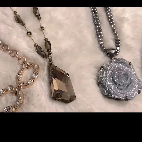 Gorgeous Vintage Necklaces Choose One or Bundle and Save - Picture 3 of 14